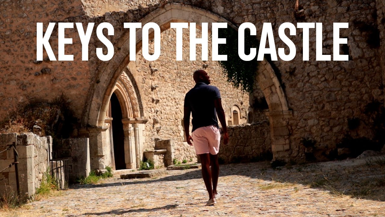 Visiting a 600-year-old Castle! | Real Estate Opportunities in Italy