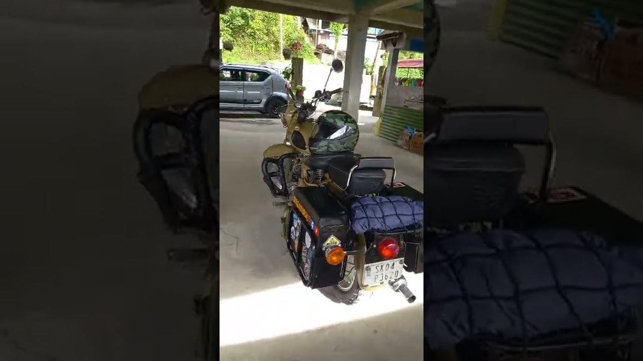 RoyalEnfield Classic With Panniers #bulletshorts #royalenfield #panniers #sidebox #toolboxtour