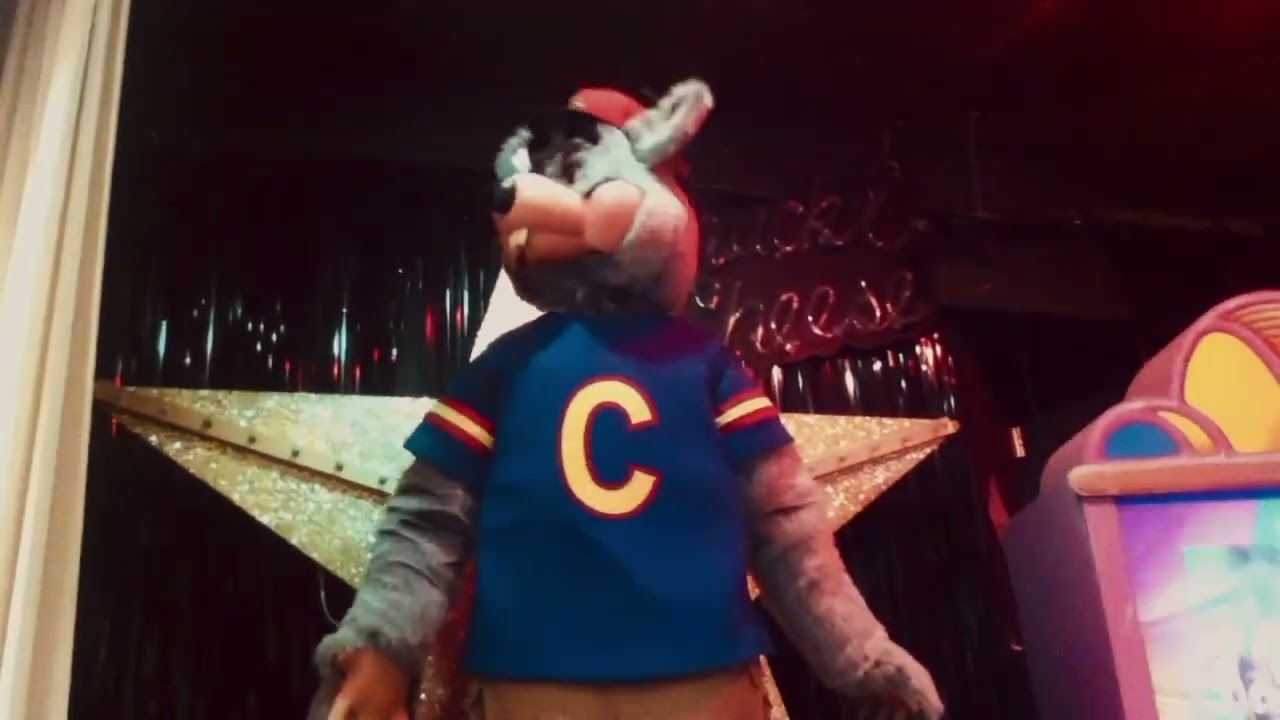 Chuck E Cheese: Fargo, ND - Fall 2013 Show [Segment Four]