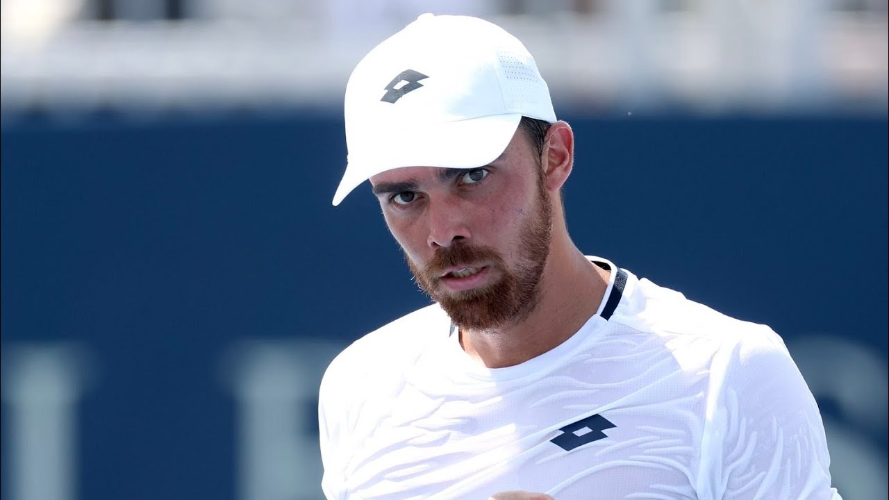 Benjamin Bonzi vence Lorenzo Musetti e avança a 3ª rodada do Masters 1000 de Cincinnati 