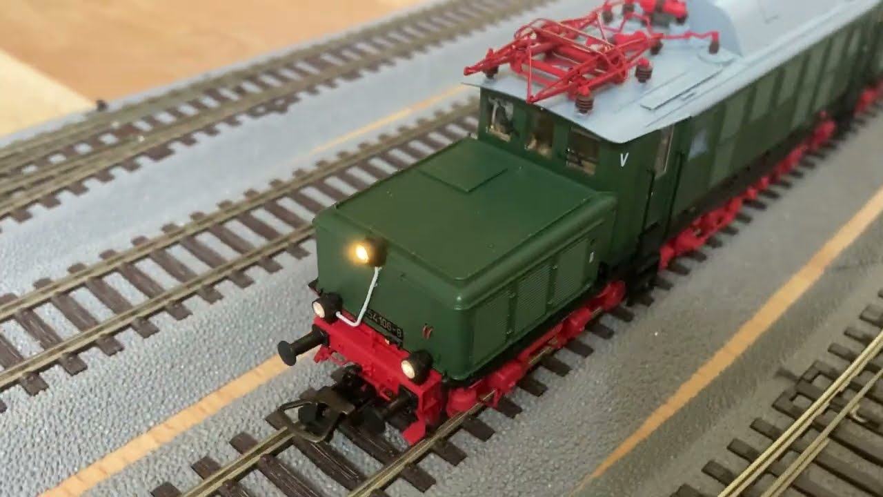 BR 254 DR Piko