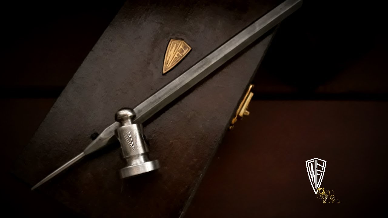 Unboxing: Hammer & Chisel Engraving from Waughan to NOVE13
