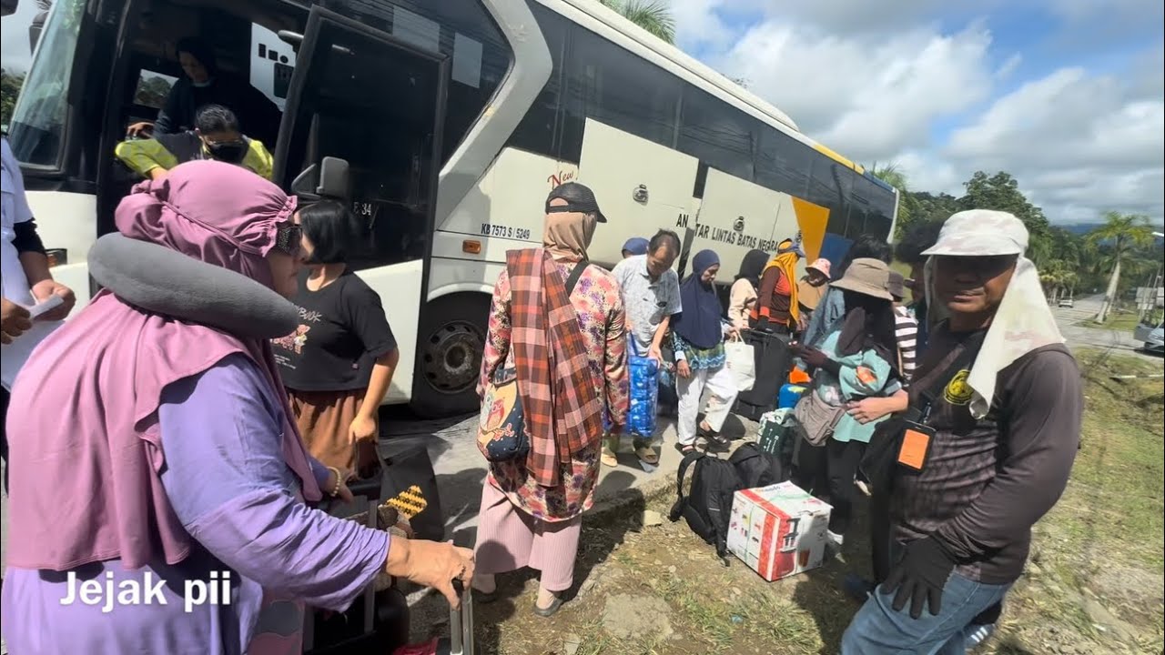 Dua hari jejakan kaki di negeri malaysia dan kembali melalui jalur darat pakai bis damri