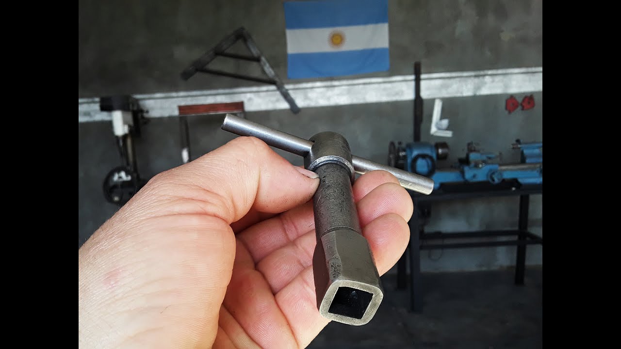 Llave Para Tornillo De Cabeza Cuadrada....