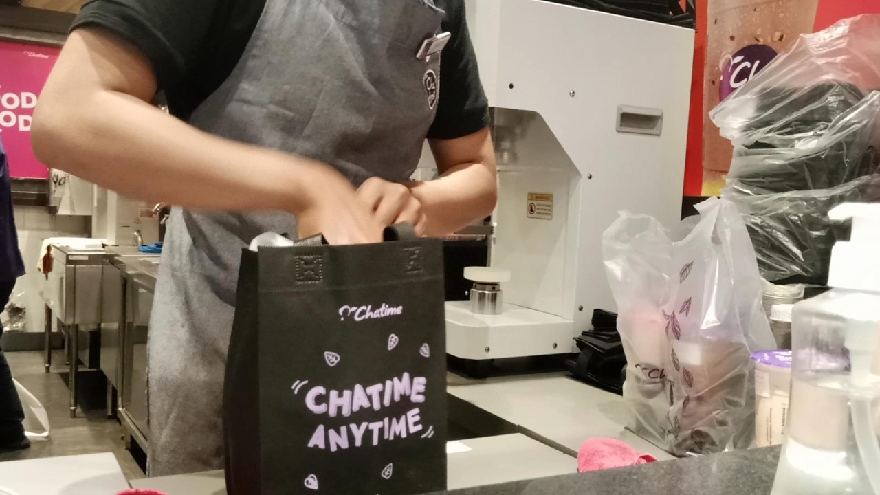 Suasana Saat Menunggu Chatime Mikomall