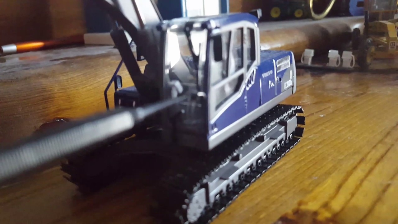 Review of the 1/50 Motorart Volvo EC210CL Excavator