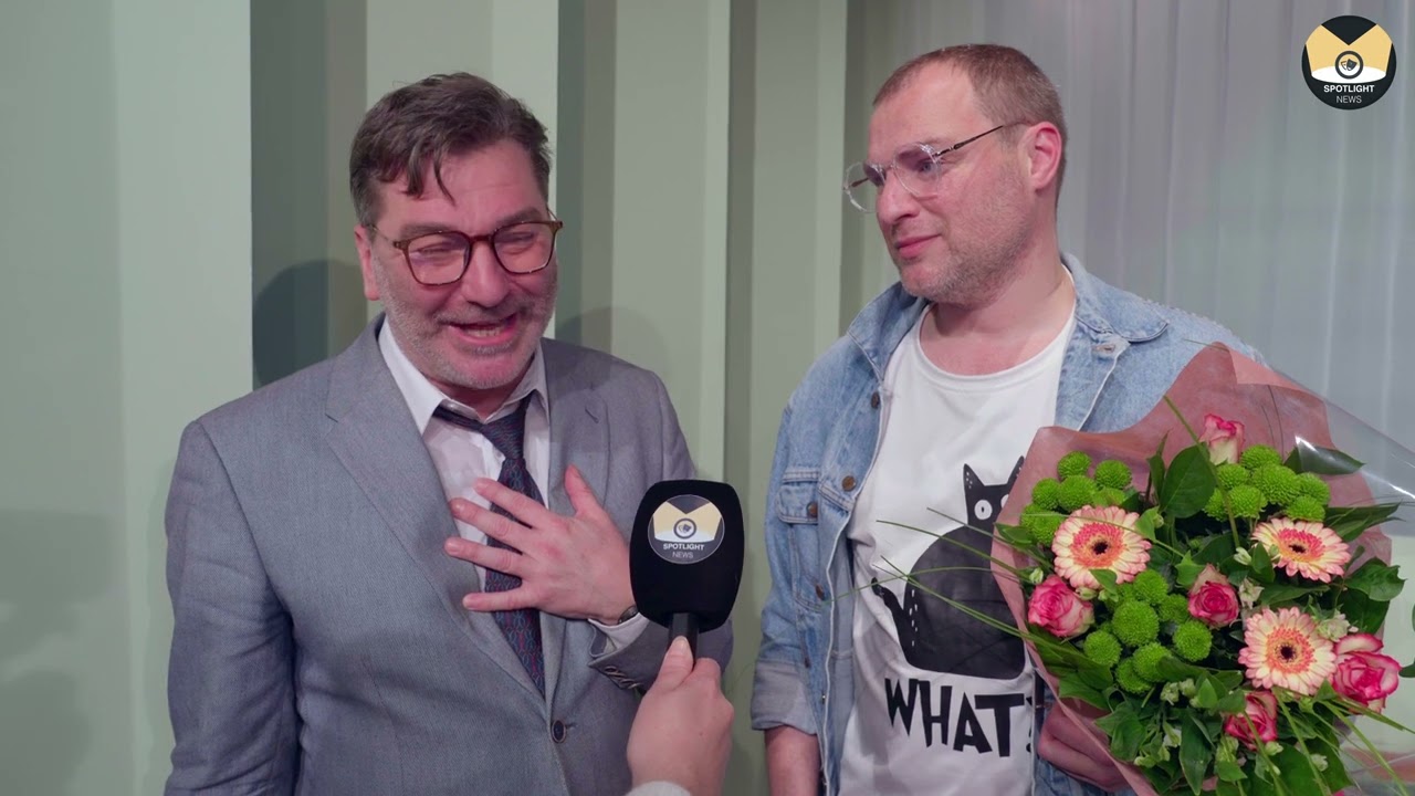 EWT - Premi&egrave;re 'K heb ze ni alle 6