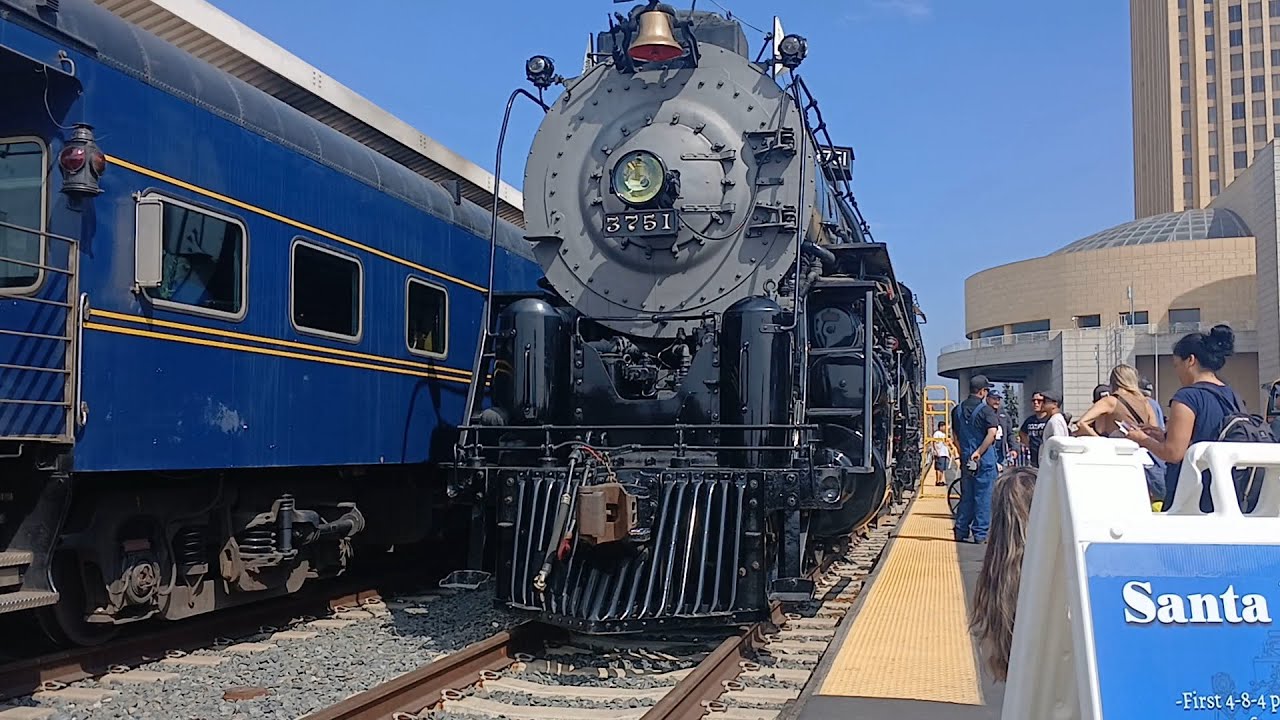 Train Festival 2025 at LA Union Station #metrolink #santafe3751 #train #ralifan #railtrack #railway
