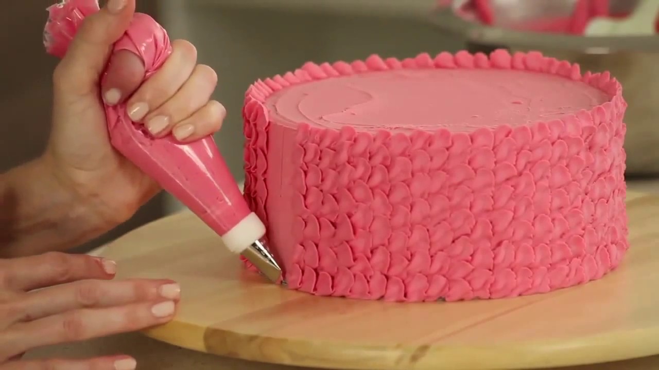 Buttercream Rose Petal Cake - CAKE STYLE