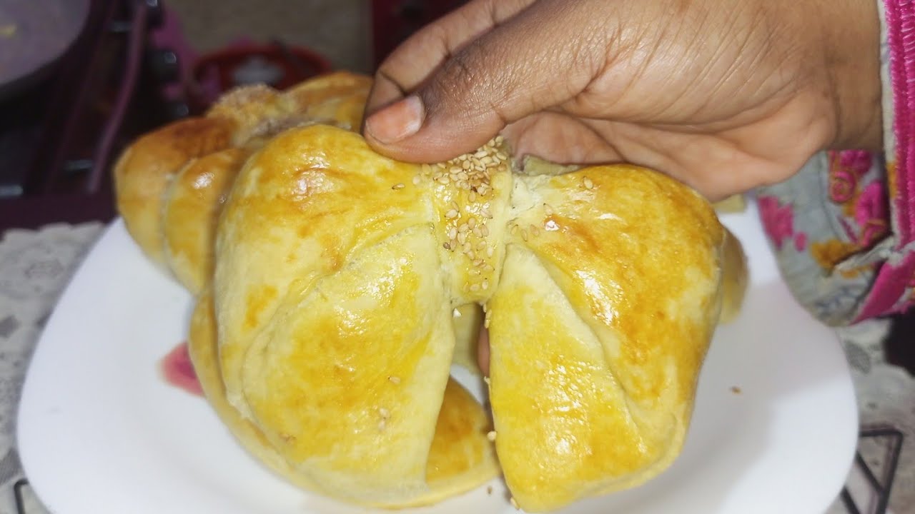 karibuni tujifunze mkate WA nyama ya shape ya tai kwa njia rahisi sana / yummy minced meat bread