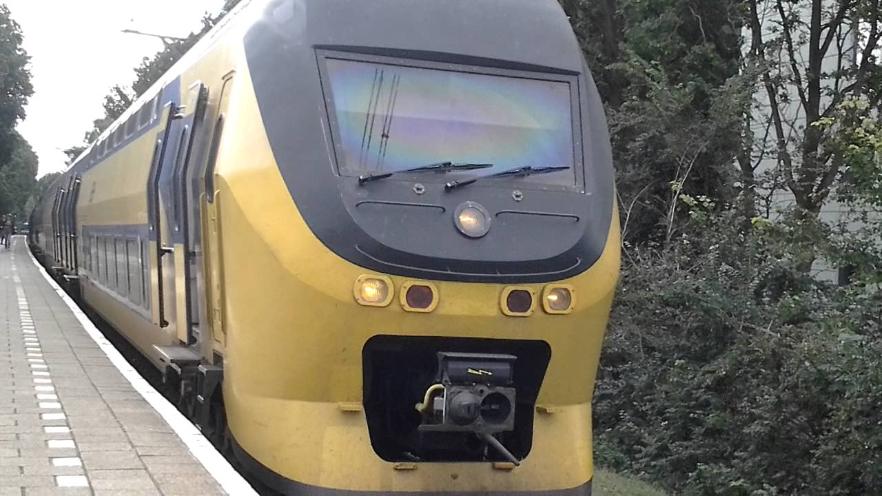 treinen op Station Leiden Lammenschans
