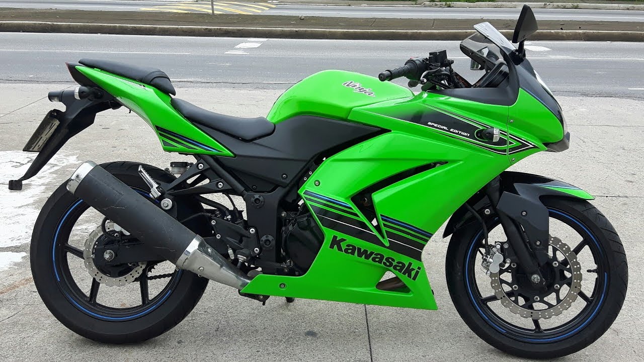 Rodolfinho da Z- Testando  Kawasaki Ninja 250R.