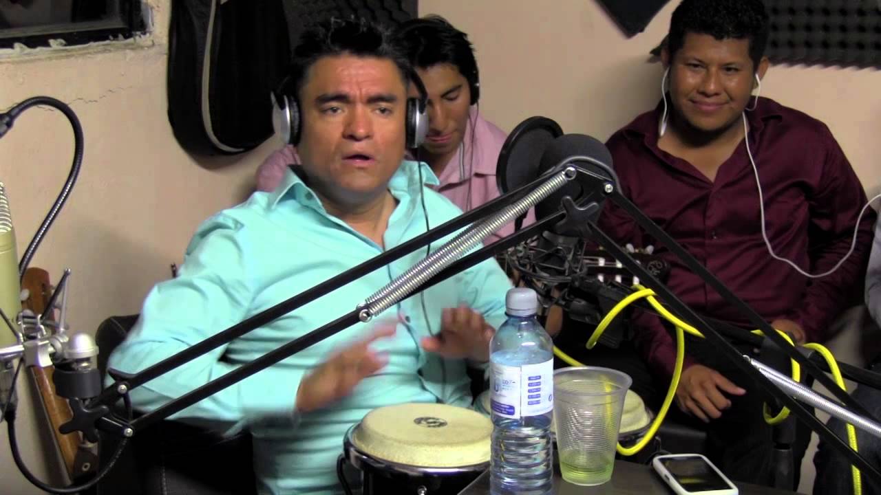 ESPERANDO TU LLAMADA VOCES DE PUEBLO