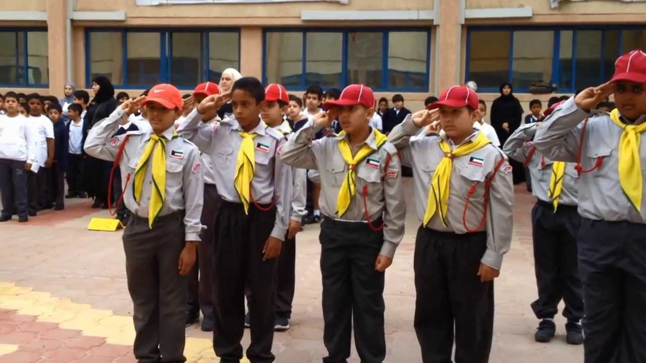 طابور مدرسة عثمان العثمان أحلى طابور 2013
