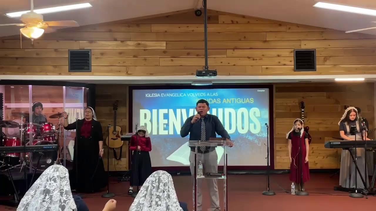 Servicio dirijido por Los Jovenes
