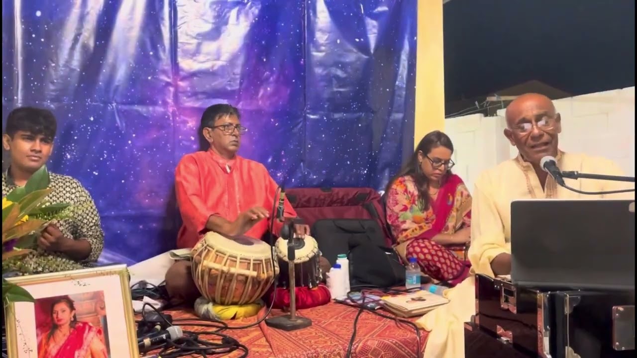 Aaj Suno Hum Geet ~ Dr Surujrattan Rambachan