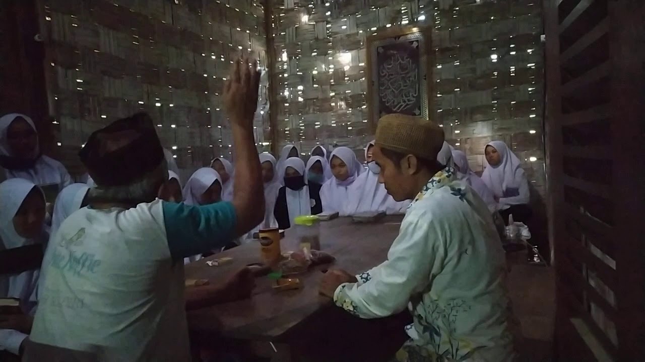 Potret Kesederhanaan Pengasuh Pondok Ringinagung