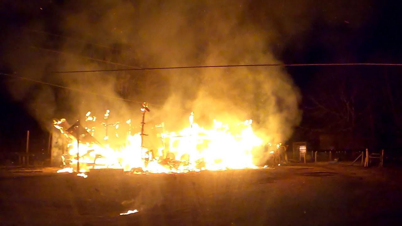 BVFD - Fully Engulfed Barn Fire *Helmet Cam*