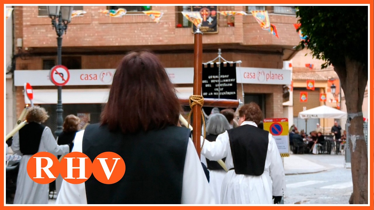 Sueca reuneix milers de confrararies en la XXXVII Processó Diocesana malgrat la pluja