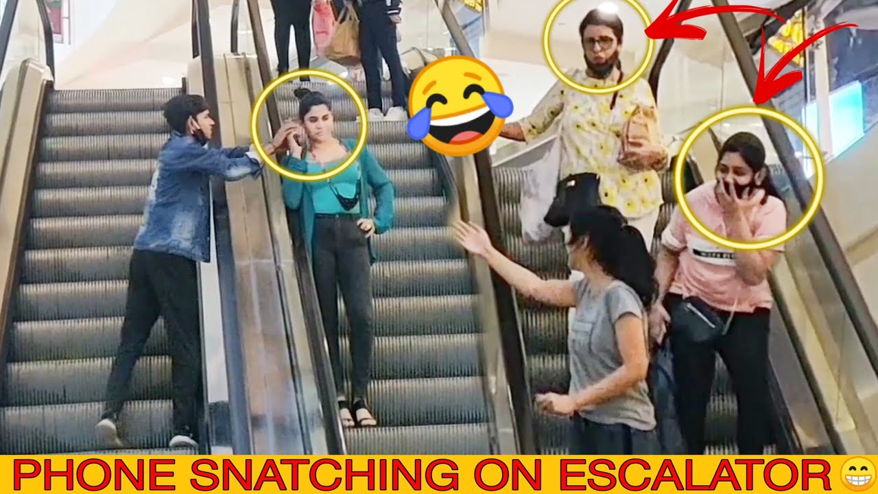 PHONE SNATCHING PRANK ON ESCALATOR |PAPPU PRANKSTER