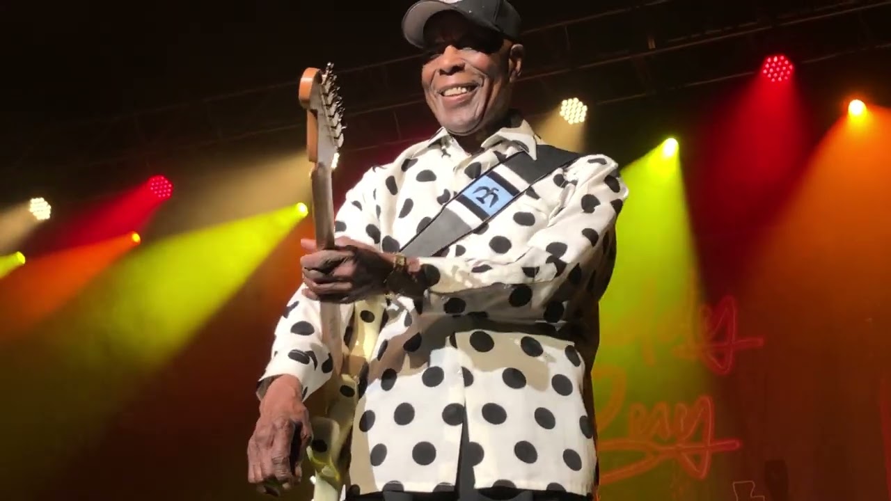 Buddy Guy Live Rialto Theatre Joliet 6/28/25  HOOCHIE COOCHIE MAN Front Row UP CLOSE Amazing!!
