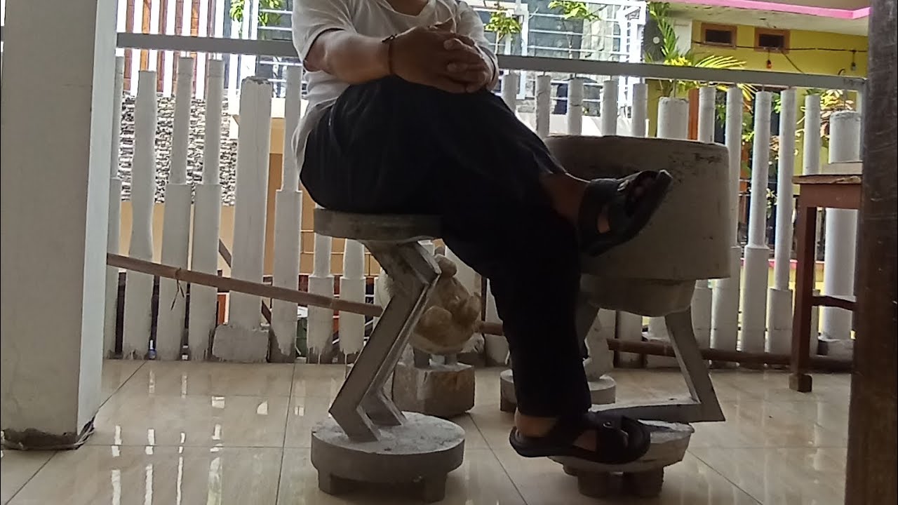 Sunyi dalam keramaian