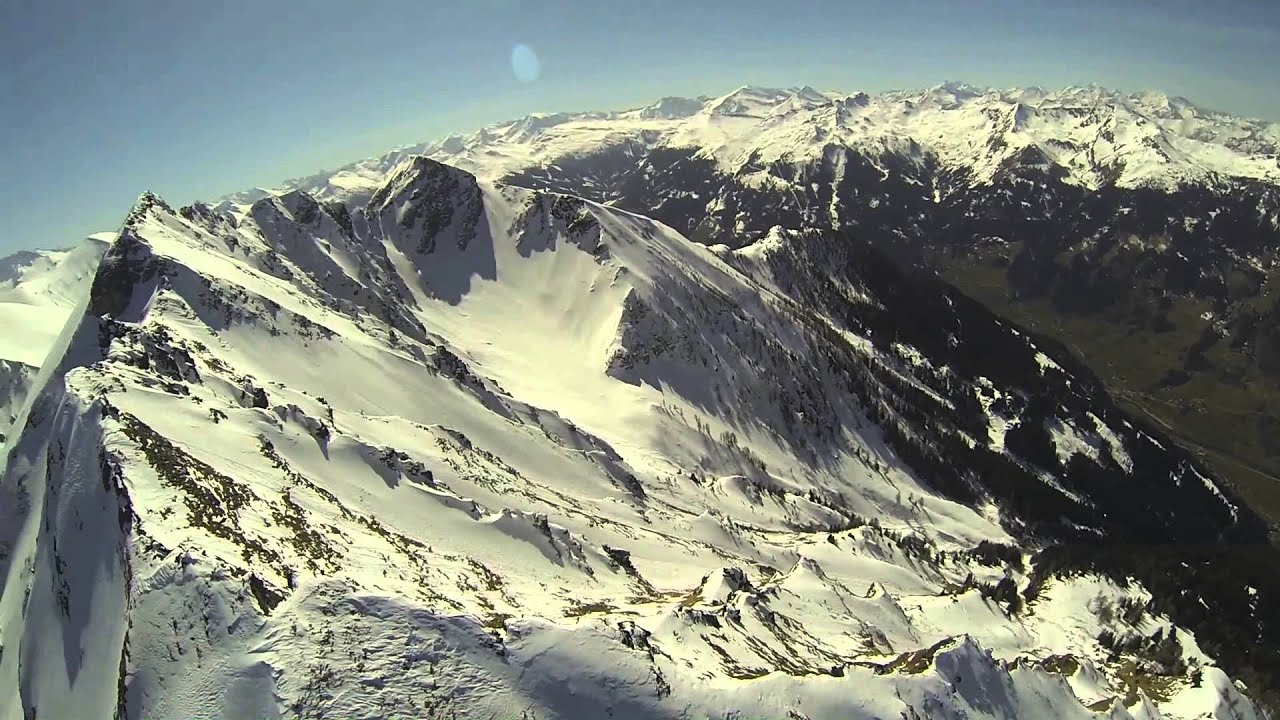 Gleitschirmfliegen am Fulseck in Dorfgastein