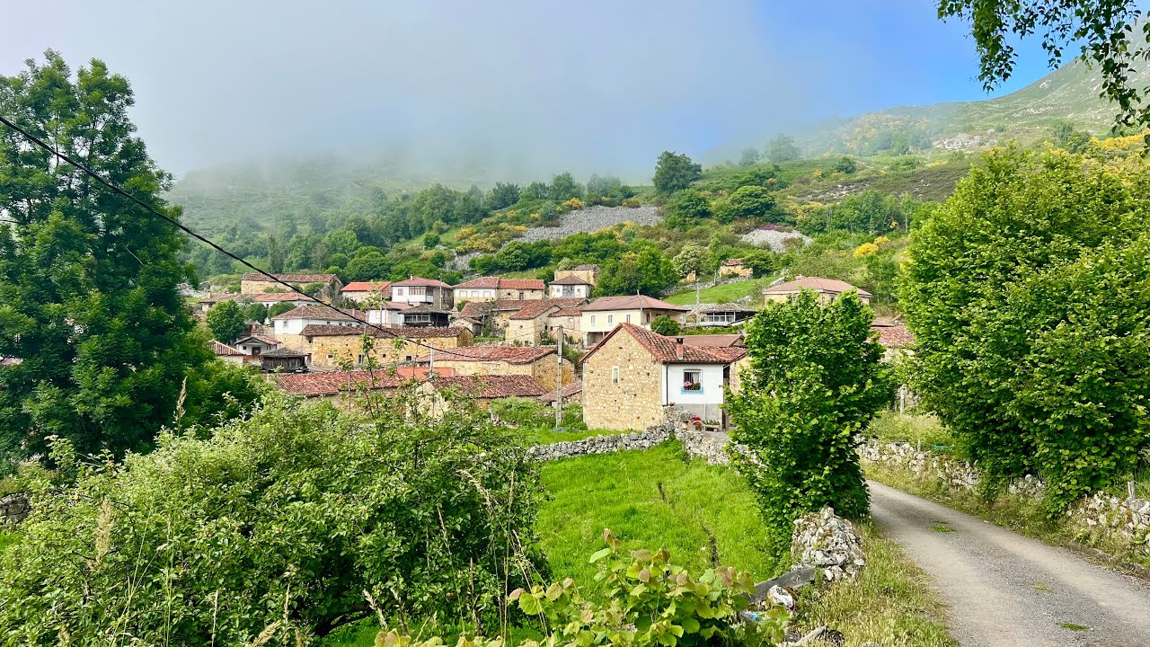 EL PUEBLO MÁS BONITO DE SOMIEDO DONDE LA VIDA PASA MÁS DESPACIO | LA BUSTARIEGA | ASTURIAS