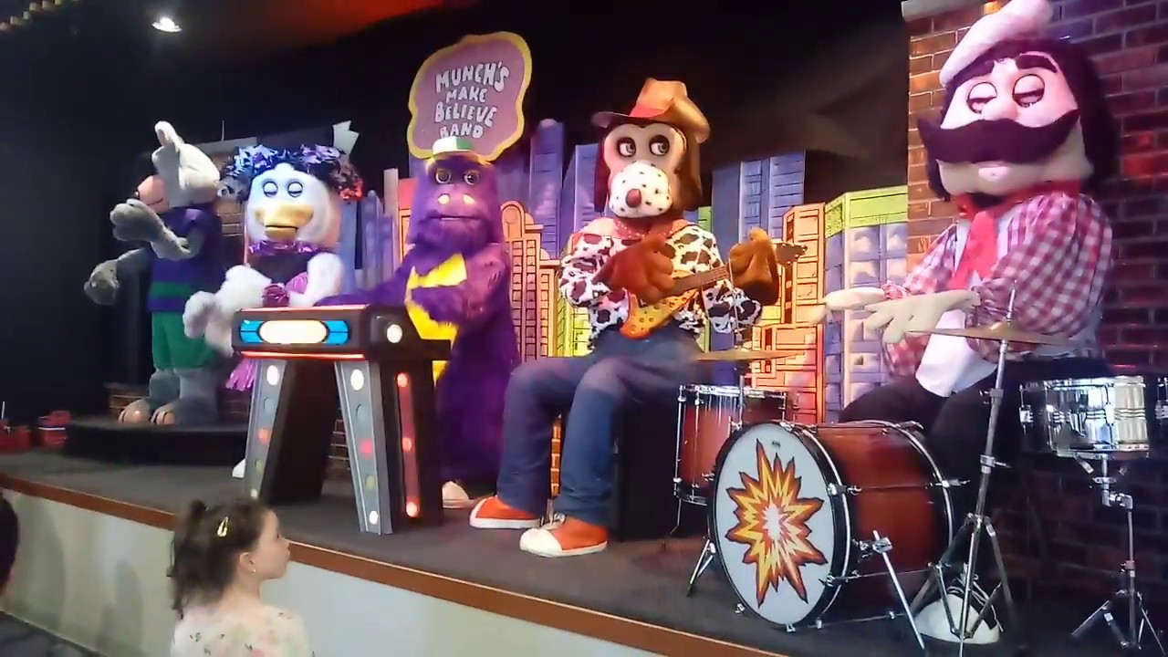Chuck E. Cheese Newark, CA - Birthday Show 2018