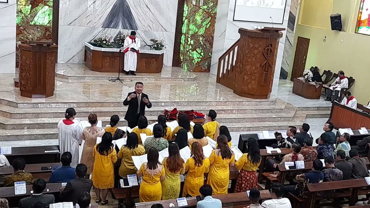 pangkulingi Au O Tuhan,,,koor belicia choir Hkbp Bantim