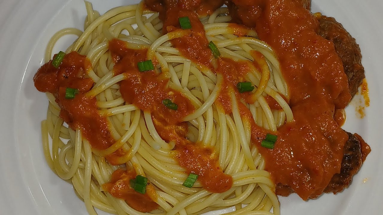 #food #cooking Albóndigas en salsa de tomate 🍅 