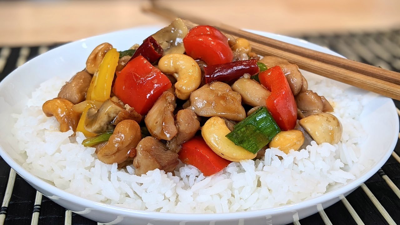 LE MEILLEUR POULET AUX NOIX DE CAJOU (FULL SAUCE!)- CASHEW CHICKEN - HOP DANS LE WOK!