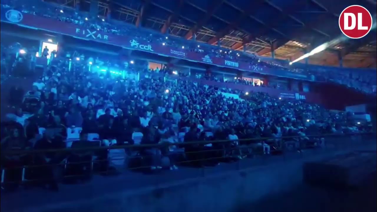 Rockin'1000 resumo