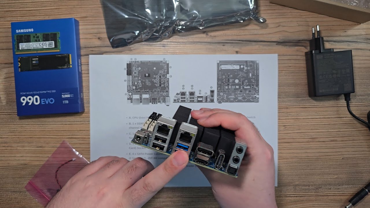 The Best Homelab Proxmox MiniPC? Odroid H4 Ultra Intel N305 Detailed overview 2x2.5G 8 core 32GB RAM