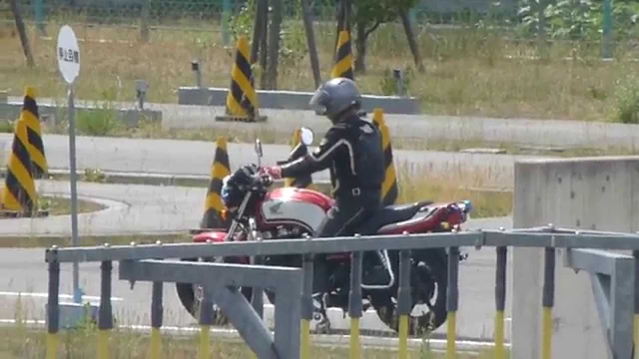 山梨免許センター　一発試験　合格（大型自動二輪）part1