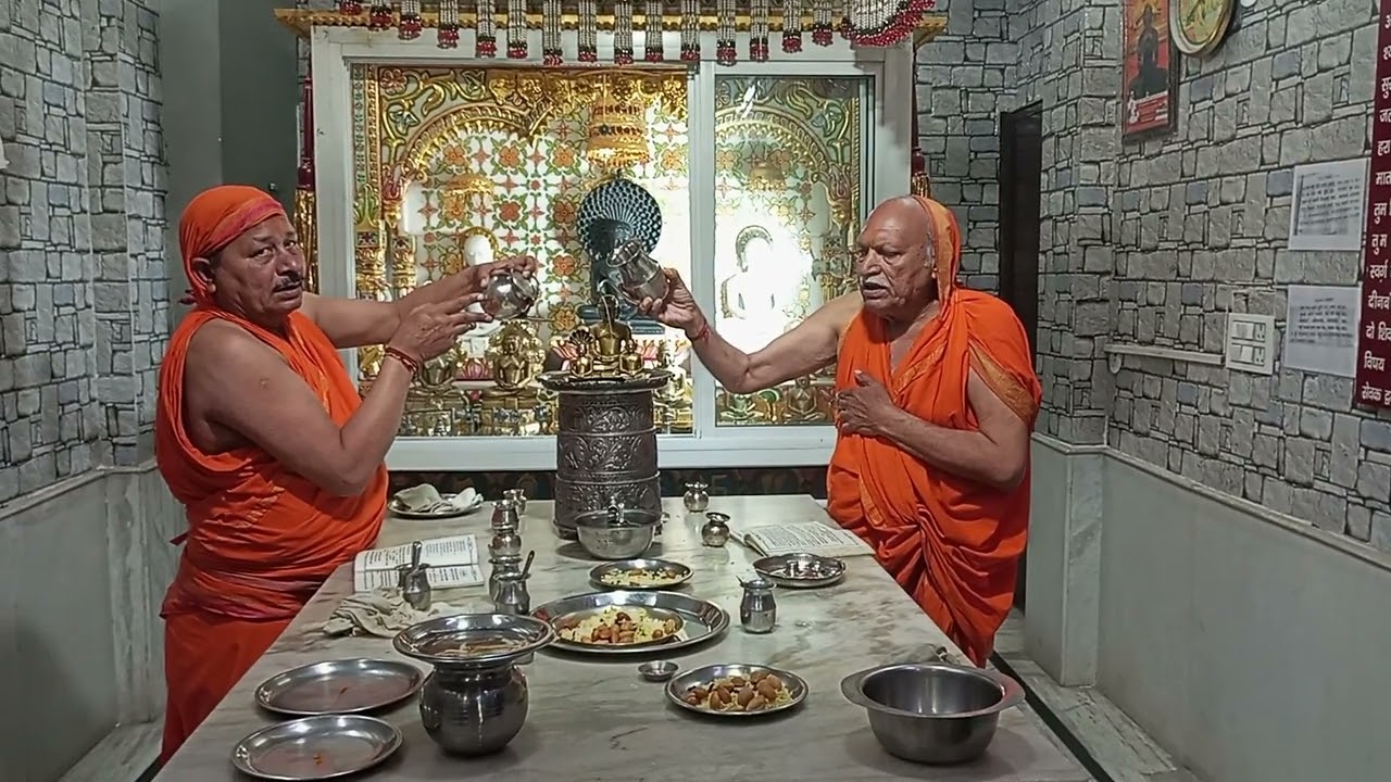 सर्व रोग शोक दुख भय पीड़ा विनाशक प्रभुजी अभिषेक शांतिधारा5/०2/26जैन मन्दिरजी लाइक व सब्सक्राइब करें