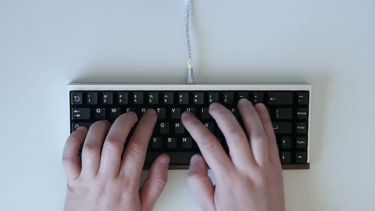 Pura Elegancia - Prueba de sonido del teclado magnético Typface Kafka con O-ring Mount y Duhuk Herz