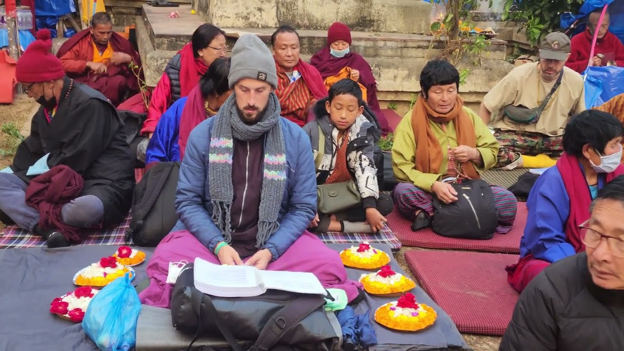 Puja , Devotion , Peace , Blessing at Mahabodhi Temple , Bodhgaya .