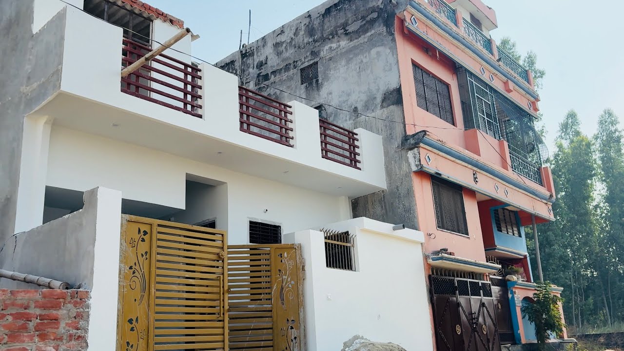 पादरी बाज़ार मे मकान 22*50 पश्चिम रुख 20 फीट रोड गांधीनगर कालोनी फातिमा रोड से1.5km 9889983254