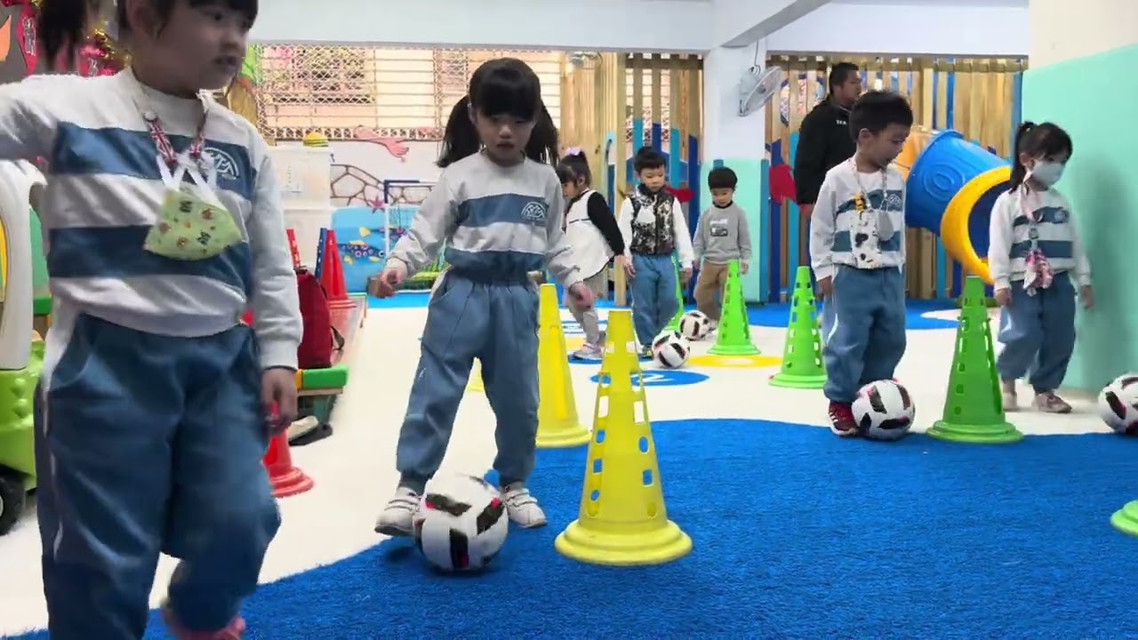 2026/1/13到幼兒園踢足球