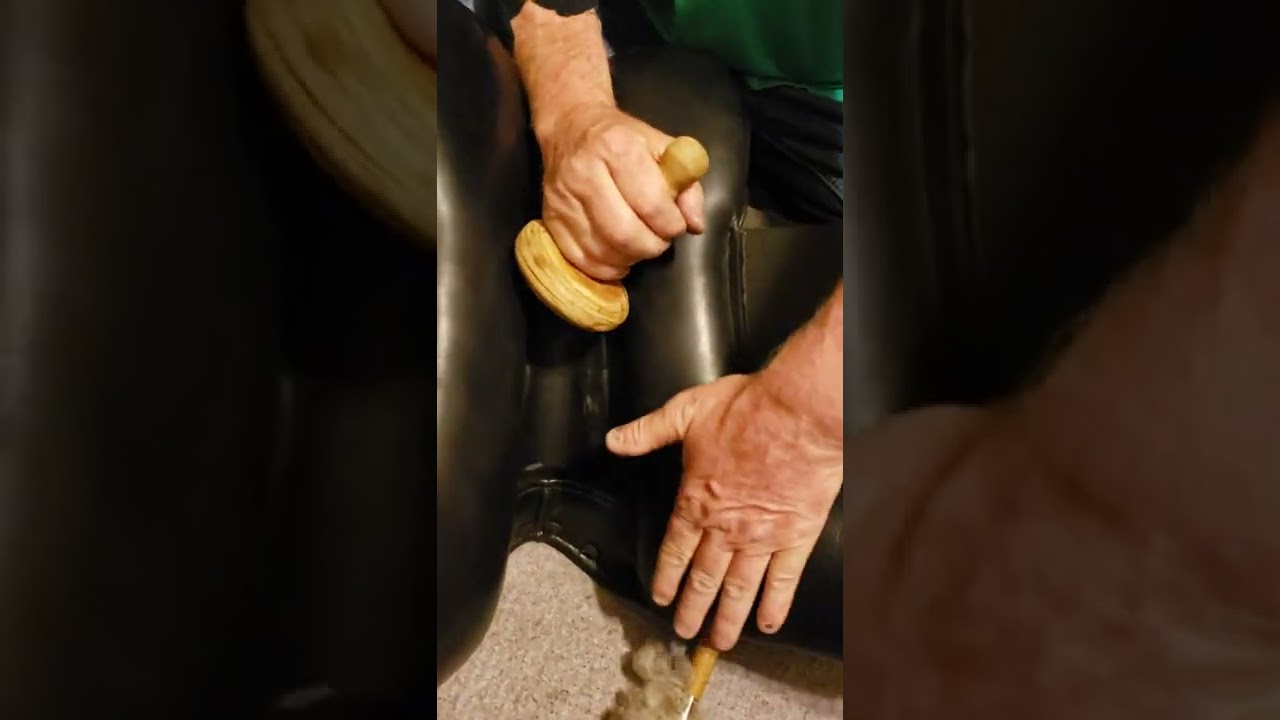 Video#2 Saddle flocking adjusted to help horse's back