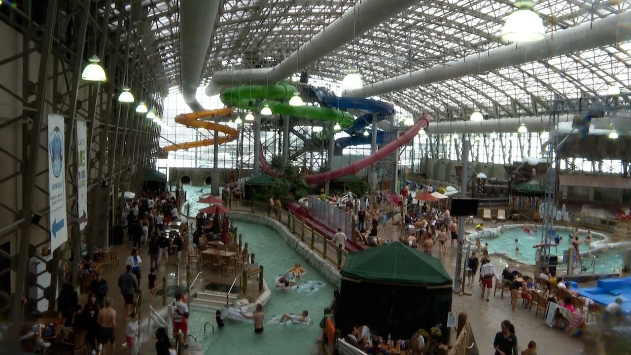 Vacationers pack Jay Peak's Pump House