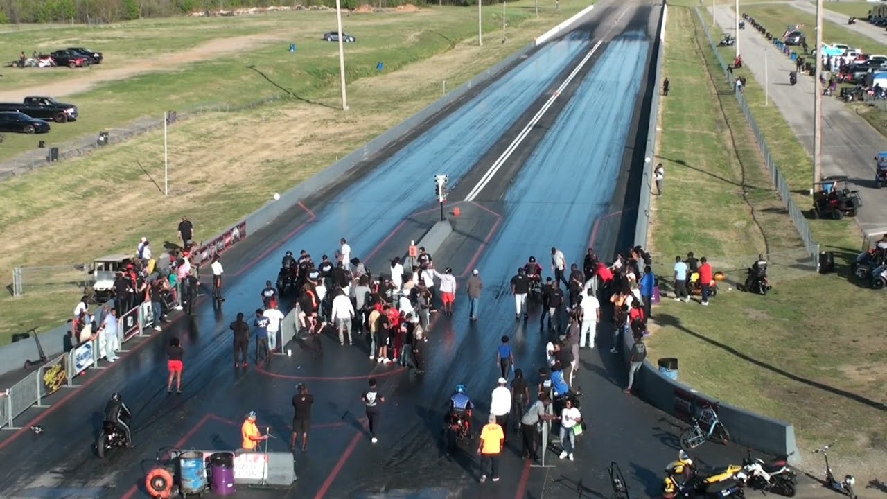 MOTORCYCLES GOIN DOWN THE TRACK