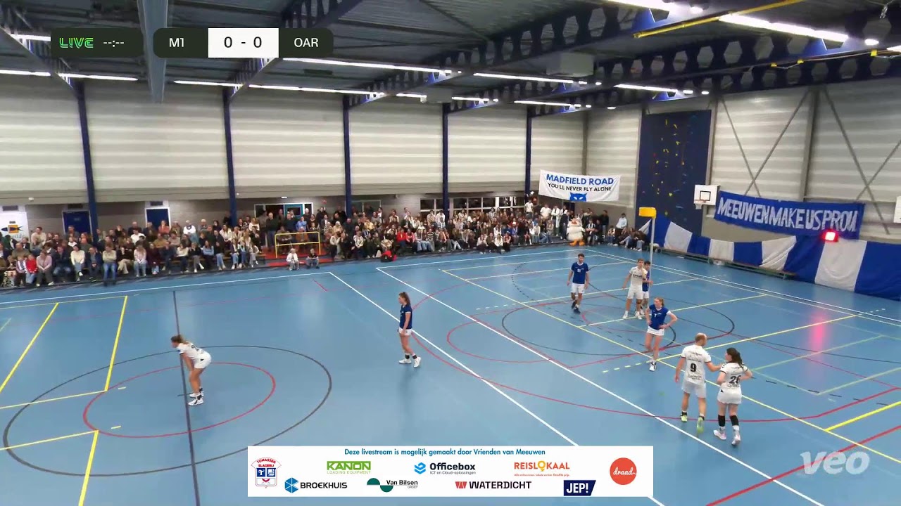 Meeuwen 1 vs Oost Arnhem
