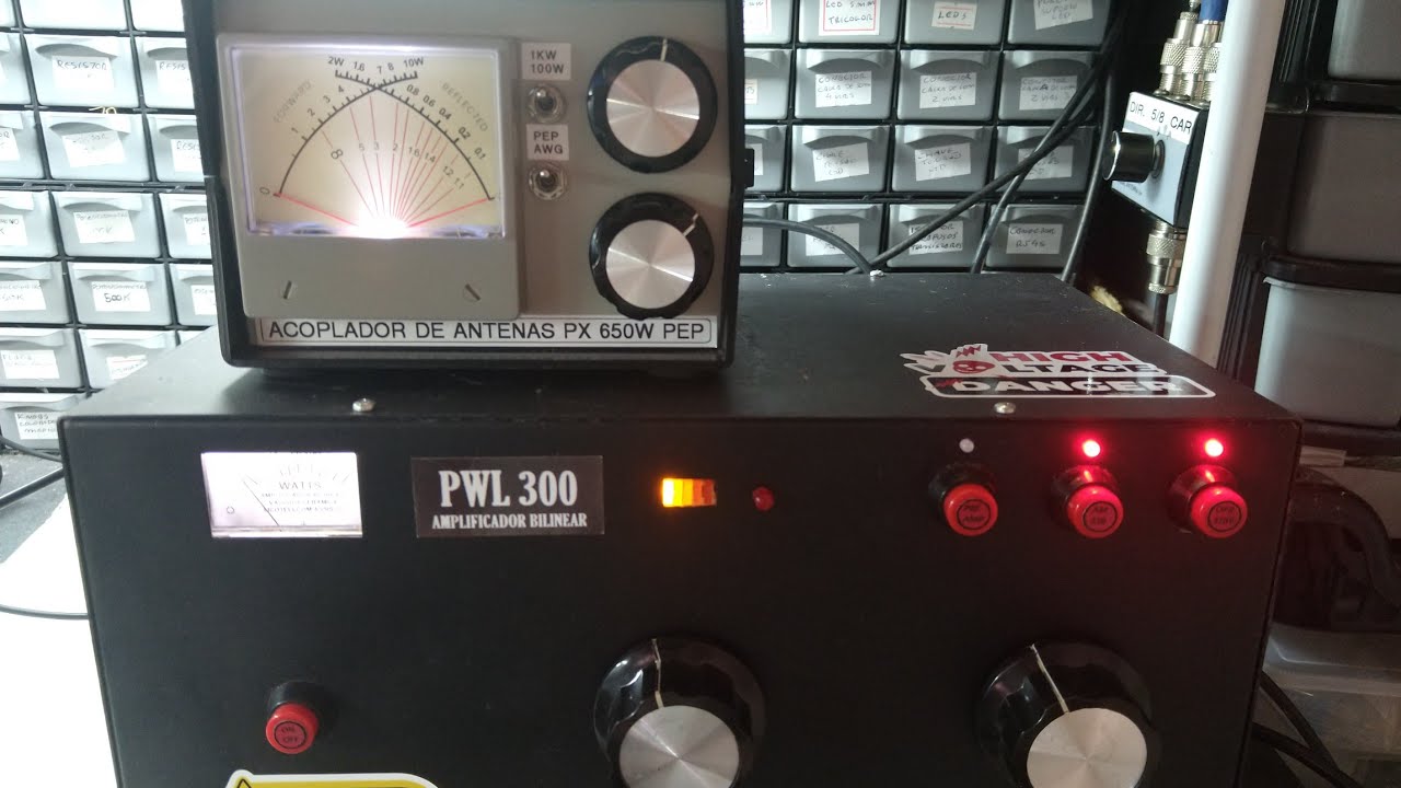 ACOPLADOR DE ANTENAS PX COM MEDIDOR DE PONTEIROS CRUZADOS 650 WATTS