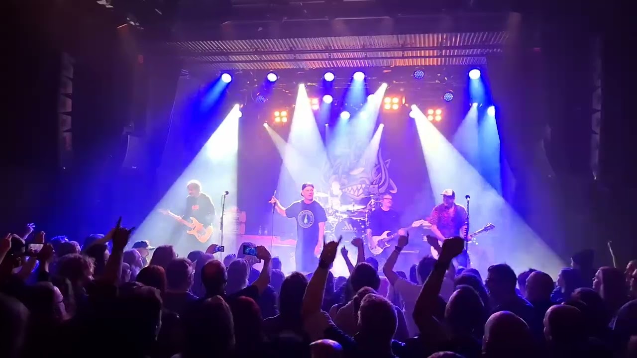 UGLY KID JOE : Ace Of Spades [Motörhead-cover] (Live @ Tavastia, Helsinki, FIN 14:th October 2025)