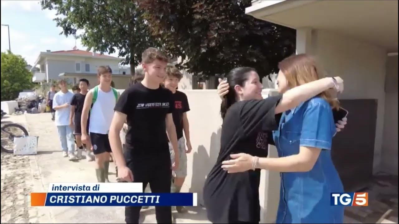 Solidarietà degli alunni Scuole La Nave di Forlì per la loro prof. Chiara Boschi. Alluvione Romagna.