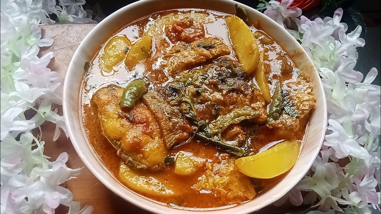 স্বাধে ভরা রুই মাছ চেরি টমেটোর ঝোল রান্না।😋😋😋😋