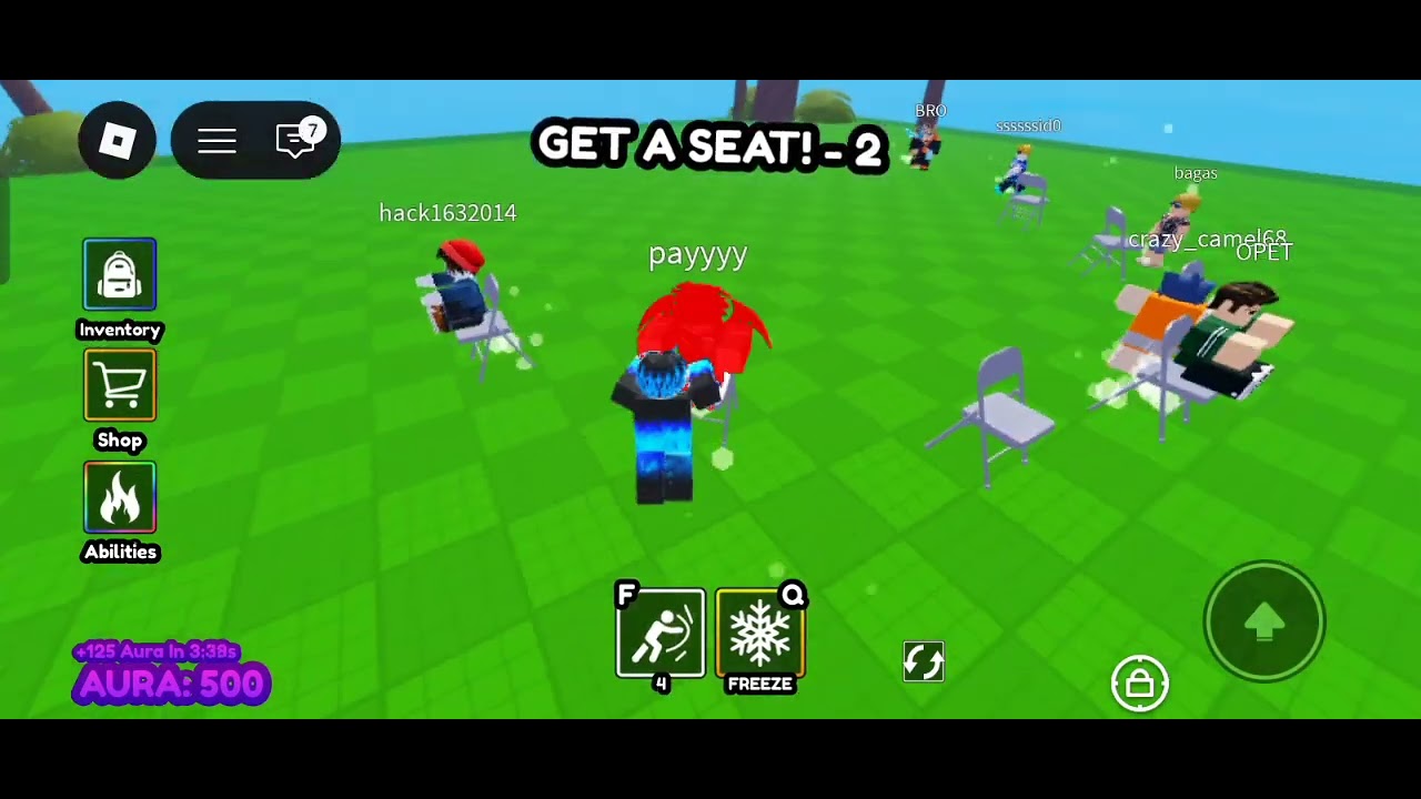 Siapa cepat yang duduk di kursi dia menang roblox (push player on musical chairs!)