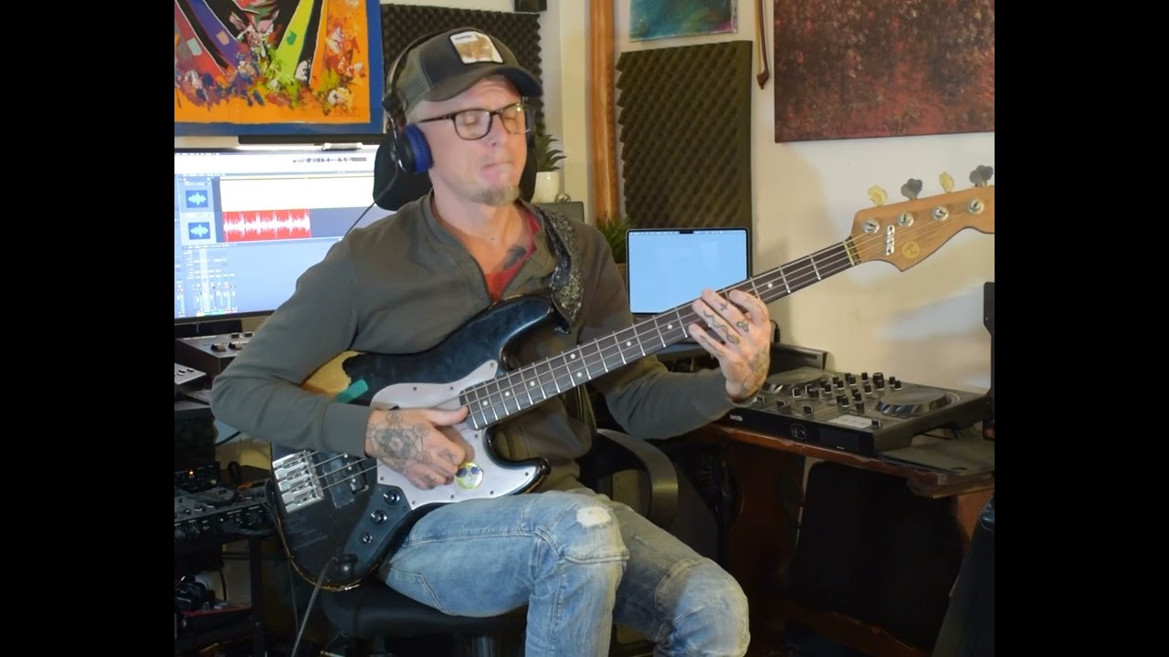 Men In Black -Bass Cover 